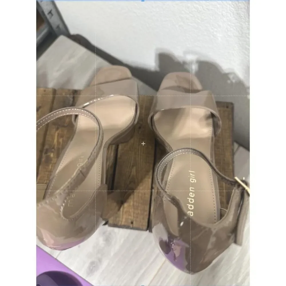 Madden Girl Platform Sandals 10 Block Heel Date Night Out Dressy Nude Tan Omega